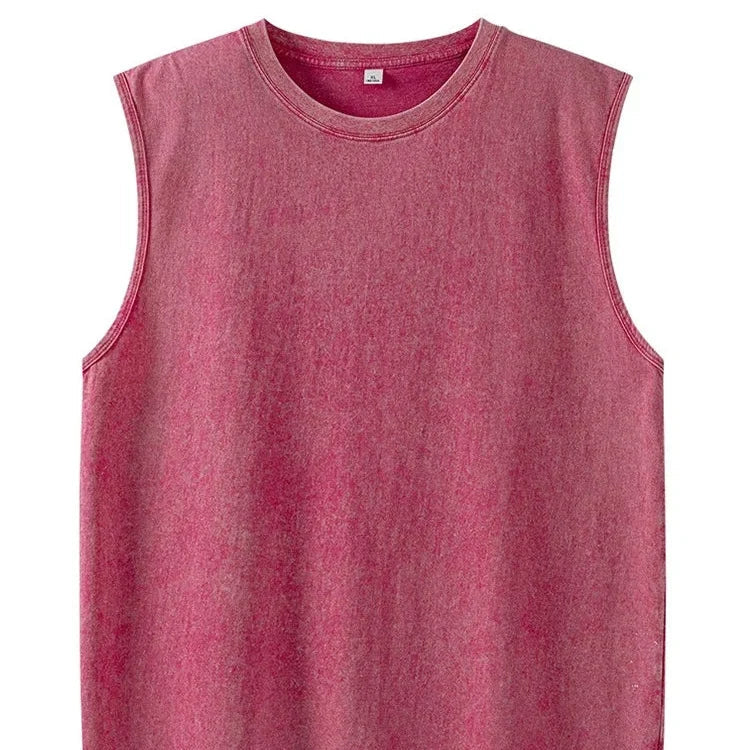 Militærgrønn herre tank top, vasket effekt. Sporty ermeløs topp for trening & fritid.