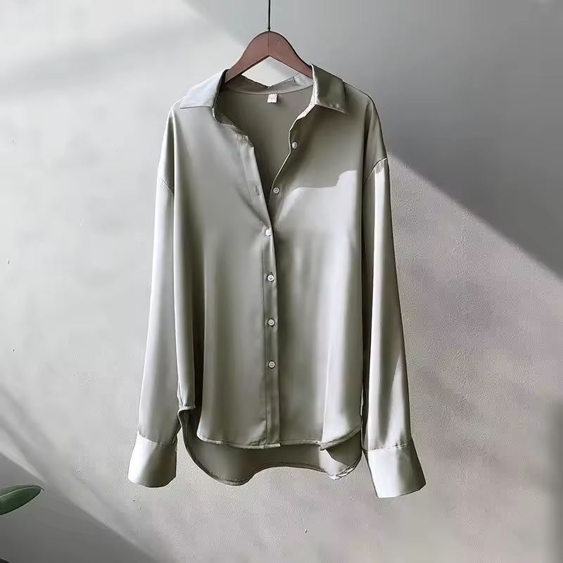 Myk og behagelig løstsittende bluse for kvinner, langermet, ideell for fritid og hverdagsbruk.