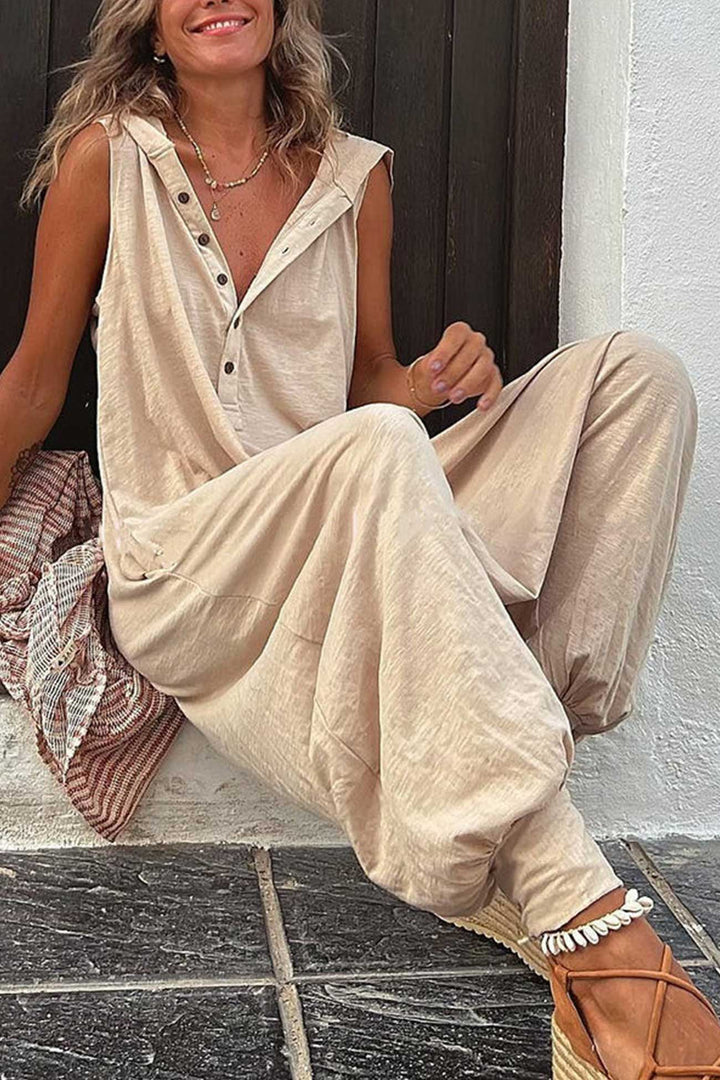 Trendy dame jumpsuit i uformell stil med hette, et enkelt og komfortabelt hverdagsantrekk.