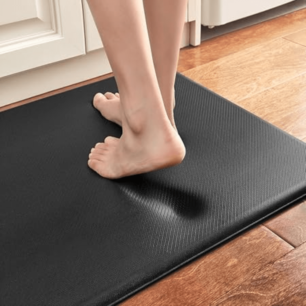 Ergonomisk kjøkkenmatte for avlastning og komfort. Slitesterk og sklisikker med stilig, moderne design.