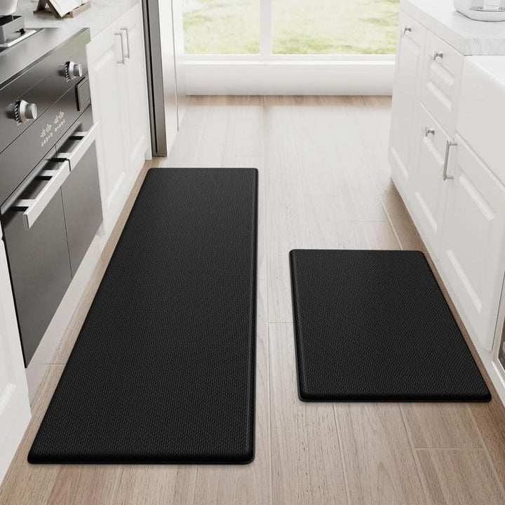 Sklisikker gulvmatte i moderne design, ideell for kjøkken og entré. Vanntett og lett å rengjøre.