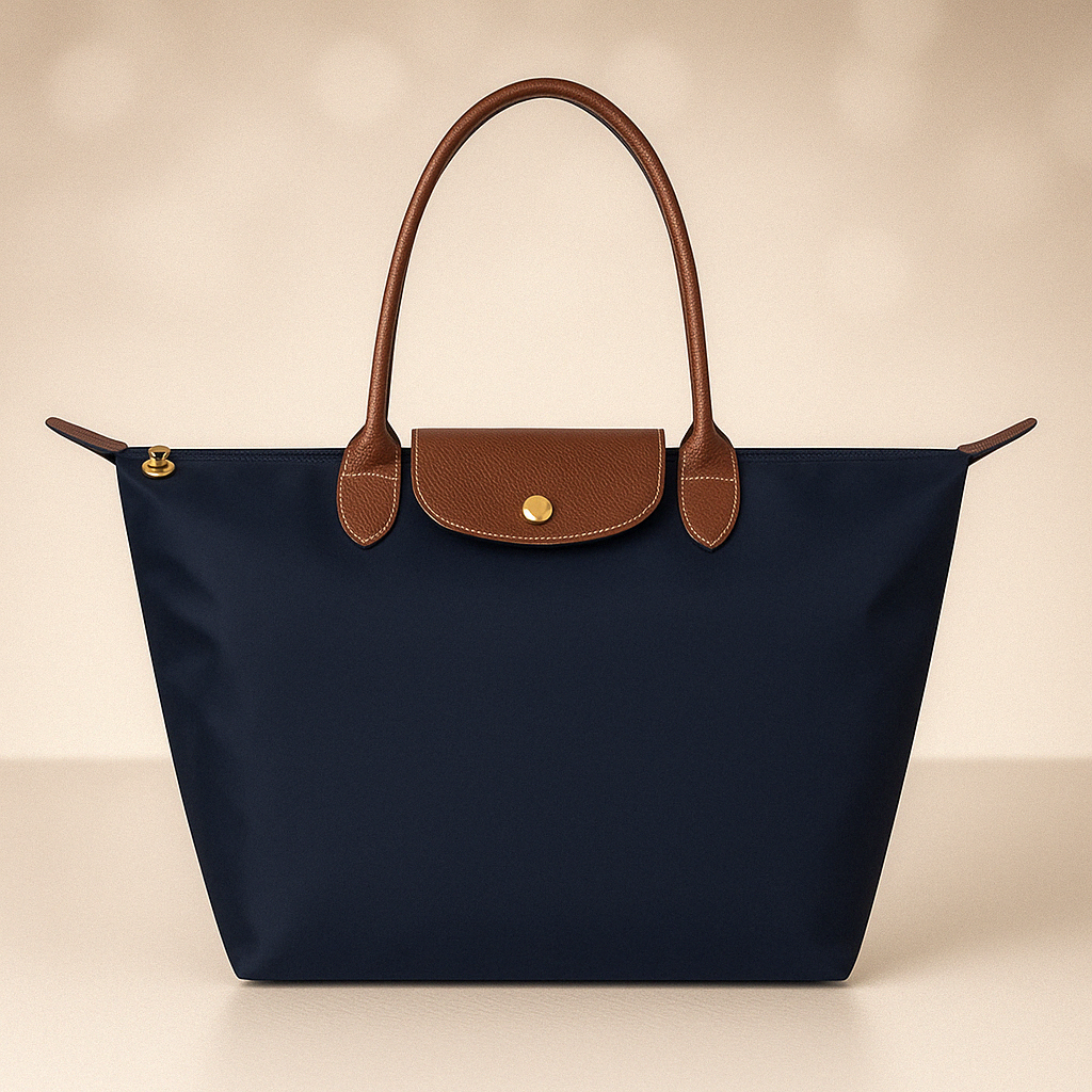 Dameveske brukt som crossbody, viser den romslige kapasiteten for daglige nødvendigheter.