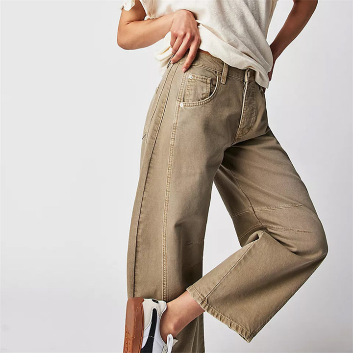 Dame Cropped Barrel Leg Jeans. Moderne avkortede viddebukser med komfortabel passform for hverdagsstil.