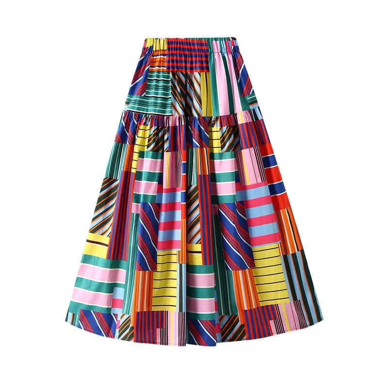 Fargerikt boho A-linje maxiskjørt for dame. Mønstret bomullsskjørt perfekt for vår og sommer.