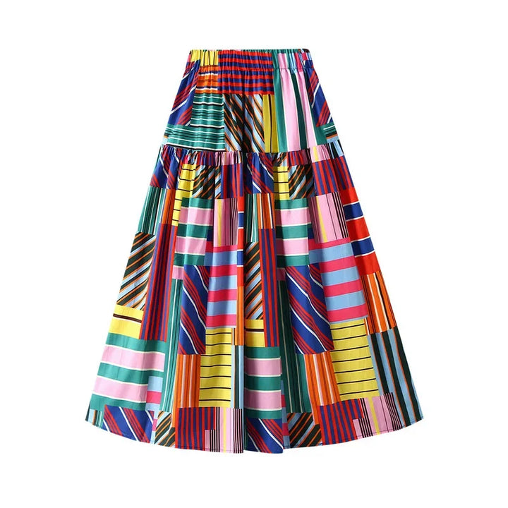 Fargerikt boho A-linje maxiskjørt for dame. Mønstret bomullsskjørt perfekt for vår og sommer.