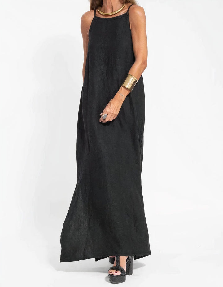 Elegant sommerkjole uten ermer. Komfortabel damekjole, ideell for både fest og avslappede dager.