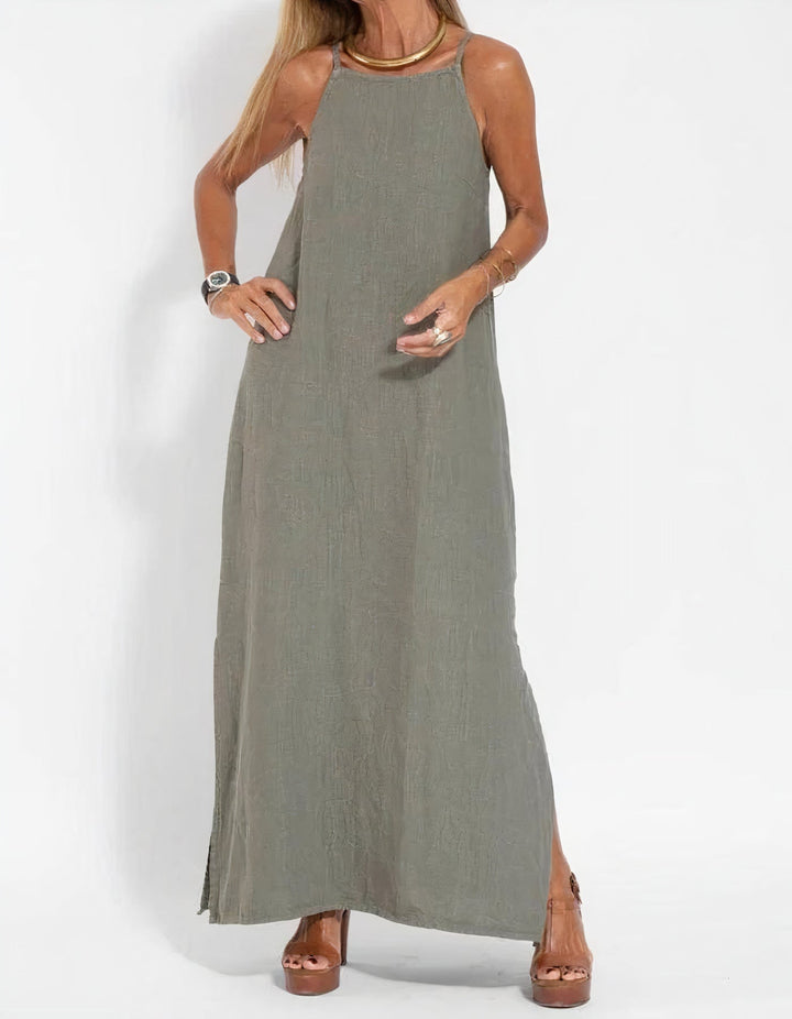Elegant ermeløs sommerkjole for dame. Komfortabel hverdagskjole i myk polyester/bomull.