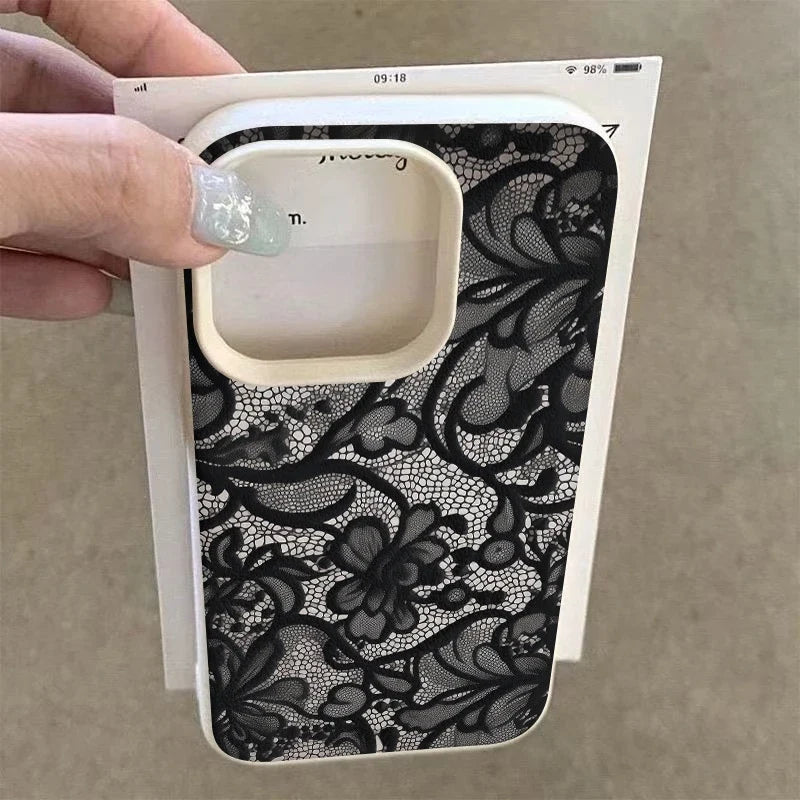 Trendy telefonveske med elegant blondedesign for iPhone 15/17. Slank passform.