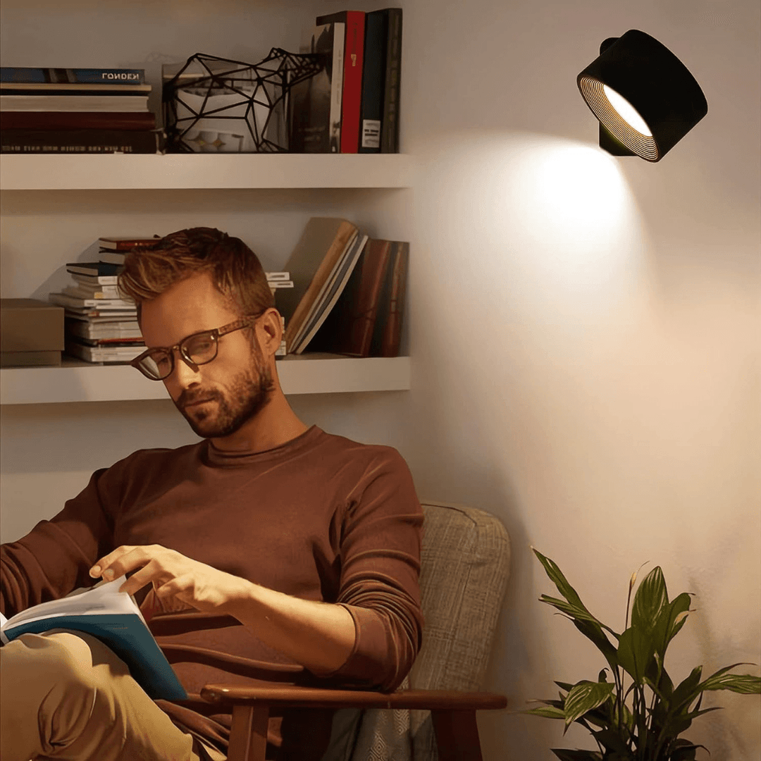 Stilren nattbordslampe, trådløs og justerbar LED-vegglampe for behagelig lys på soverommet eller barnerommet.