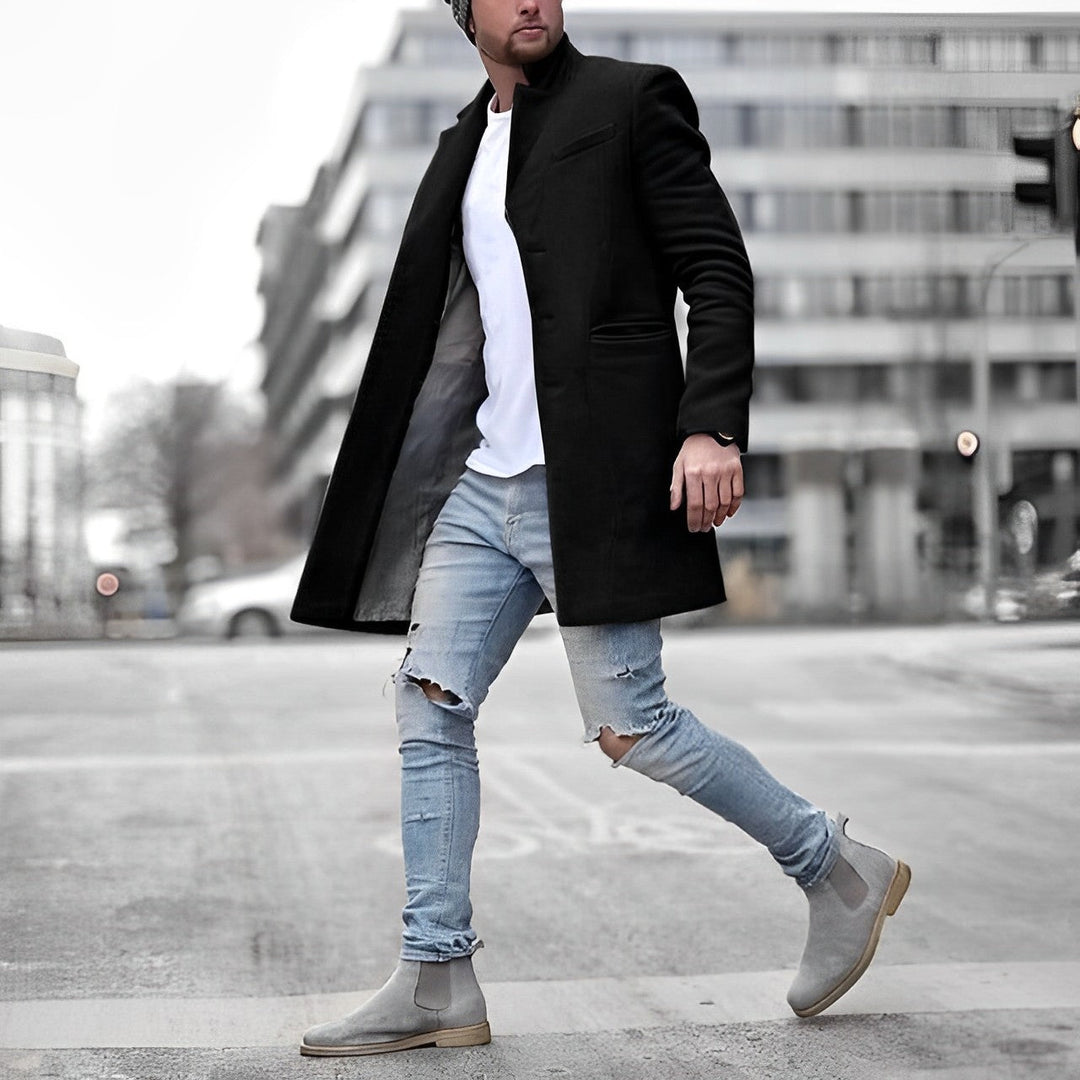 Kvinner elegant vinterjakke i tidløst design, gir varm komfort og allsidig stil for kaldere dager.
