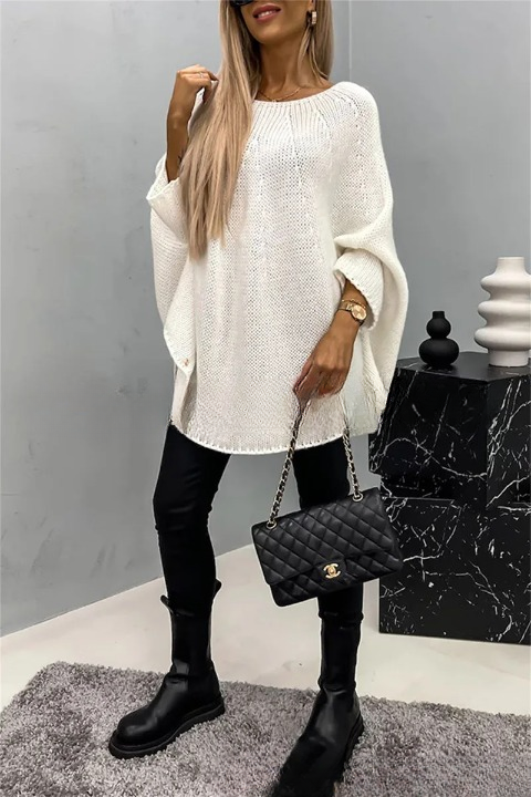 Elegant strikket damegenser med rund hals og flaggermusermer for komfortabel stil.