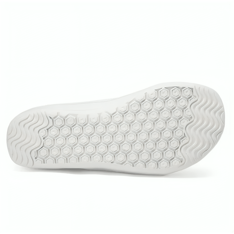 Fleksibel, minimalistisk barfotsko i svart, perfekt for trening og som en komfortabel hverdagssko.