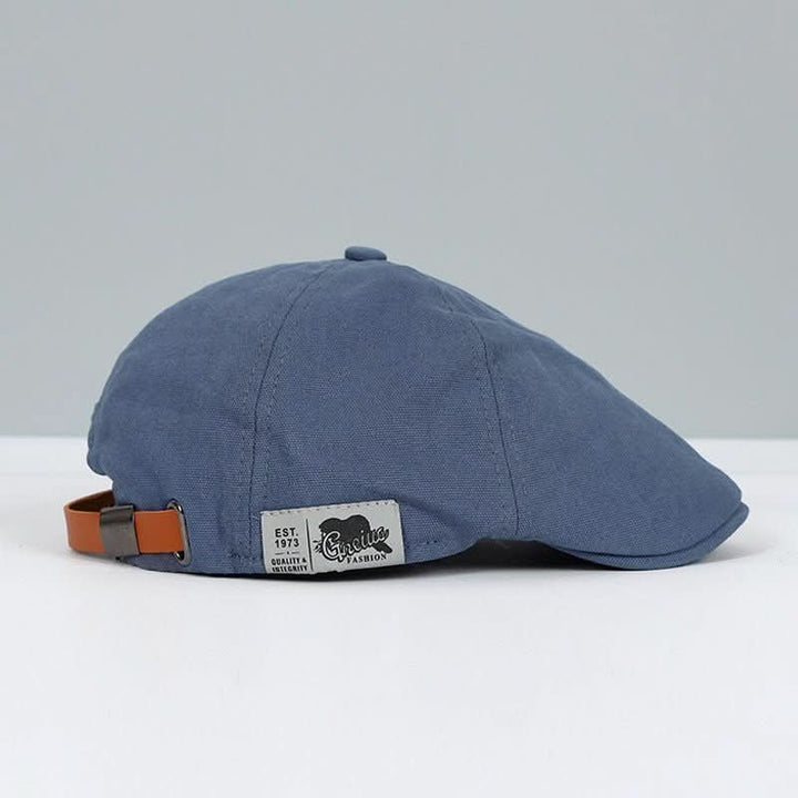 Elegant unisex beret i ull, inspirert av fransk mote. Tidløs hatt som passer til høst- og vintergarderoben.