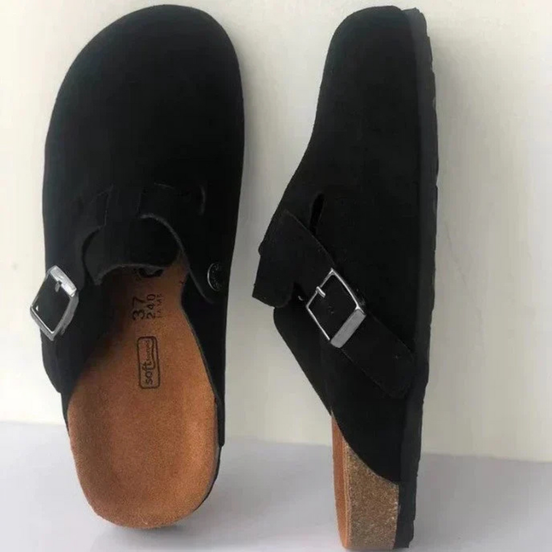 Stilige sorte unisex sandaler med justerbare stropper for komfort og allsidig bruk i hverdagen.