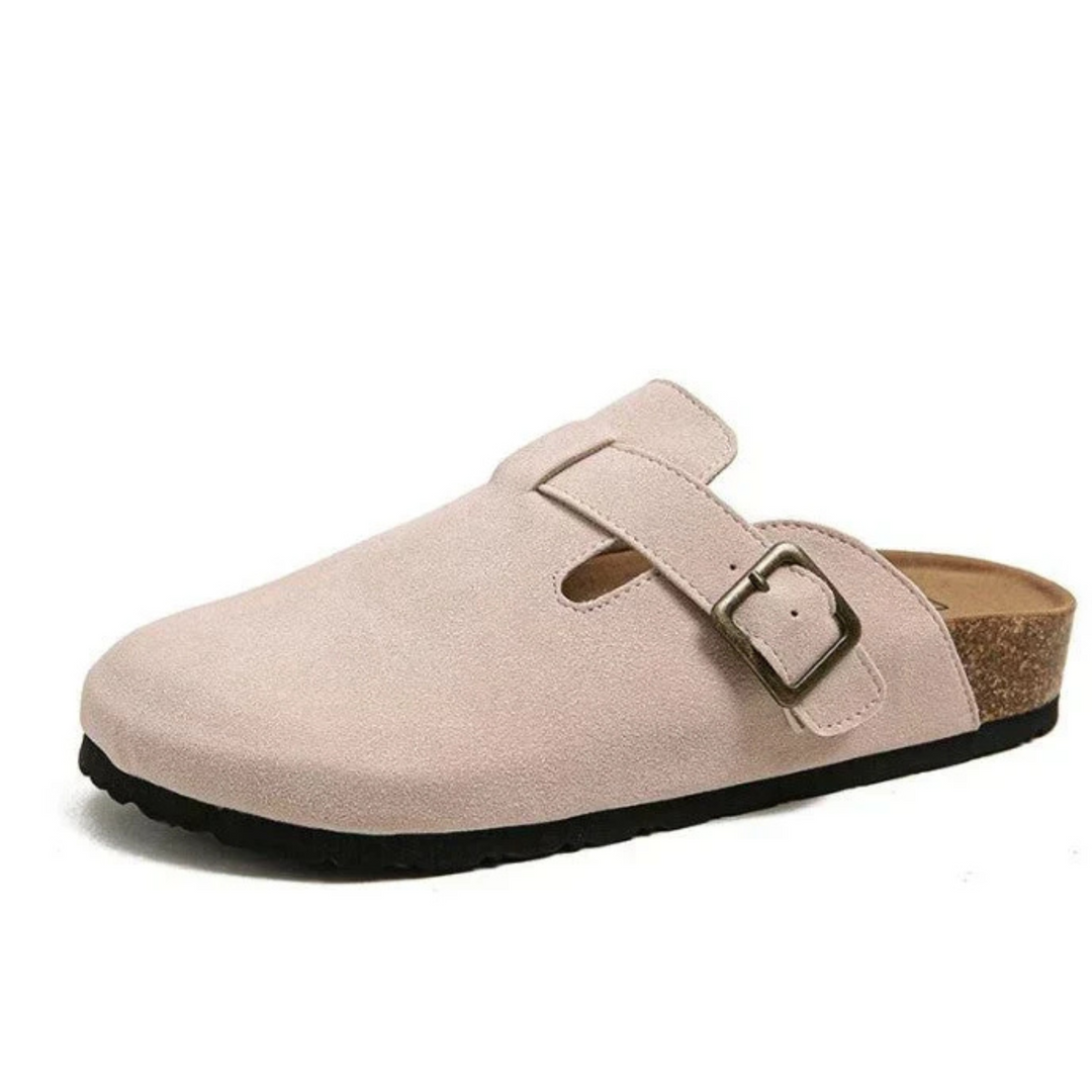 Polstrede unisex sandaler i front, designet for maksimal komfort og allsidighet. Ideelle sommersko.
