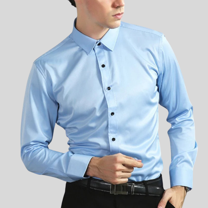 Stilig menns skjorte for hele dagen. Strykefritt og stretch for optimal komfort under arbeid.