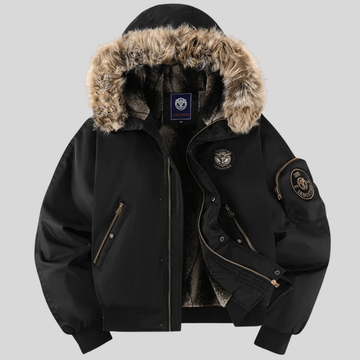 Oransje polstret bomberjakke, unisex yttertøy med varm fuskepelshette. Ideell casual vinterjakke.