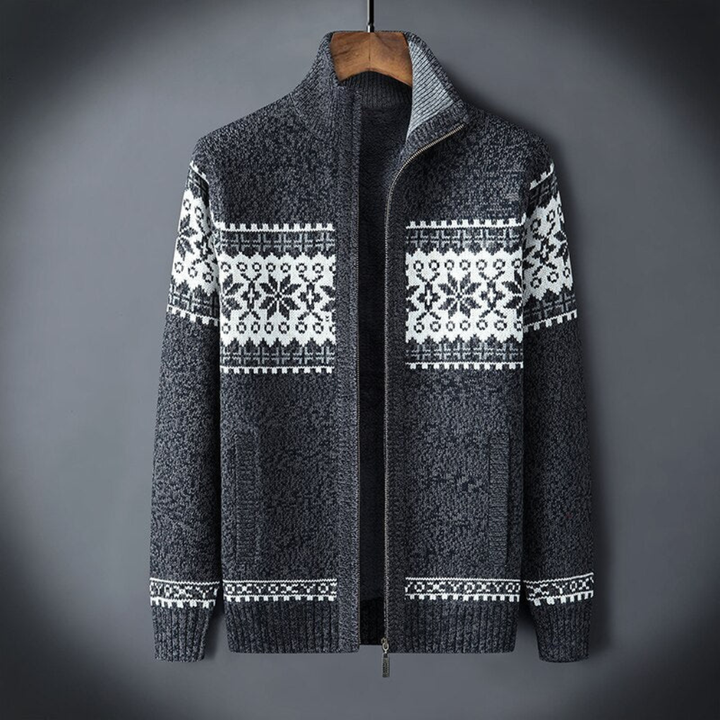 Grå strikket cardigan for menn, en allsidig klassiker. Ypperlig yttertøy for kjølige dager og menns mote.