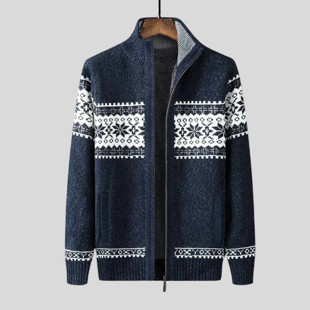 Menns strikket cardigan i klassisk stil for tidløs varme og komfort. Perfekt for lag-på-lag høst og vinter.
