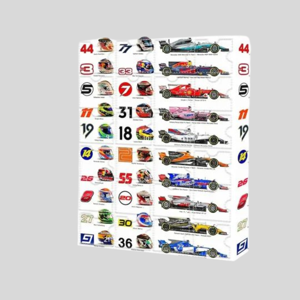 Detaljert motorsport adventskalender med billøp-design for nedtelling. Perfekt samleobjekt for racingfans.