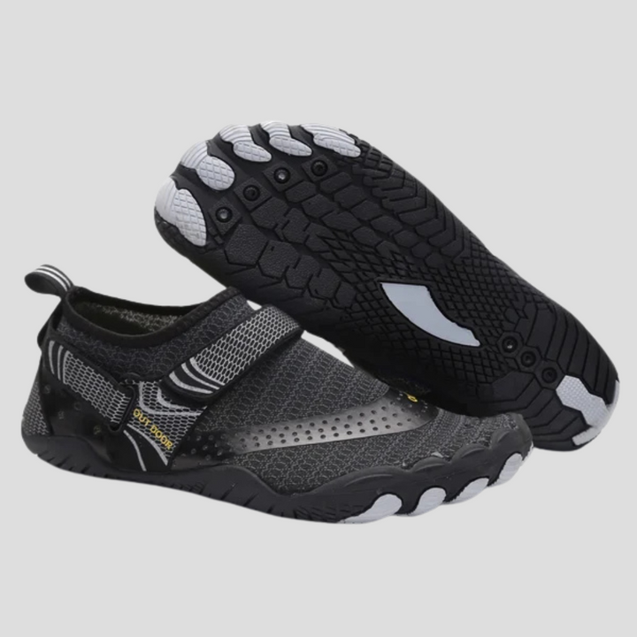 Hurtigtørkende herre vannsko med robust gripesåle, perfekt for svømming, strand og vannsport. Barefoot komfort.
