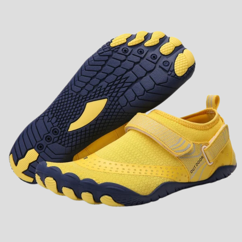 Bakfra: Menns hurtigtørkende vannsko, lett å ta på. Perfekt sommersko for vannsport og avslappet strandbruk. Barefoot design.