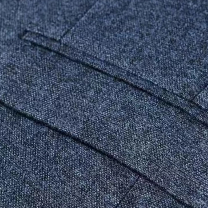 Elegant festblazer for herre i rød eller mørkegrå, semi-formell jakke som løfter antrekket.