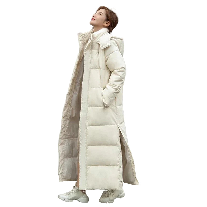 Elegant dame vinterjakke med vindtett design for optimal varme og beskyttelse mot kulde og vind i vintermånedene.