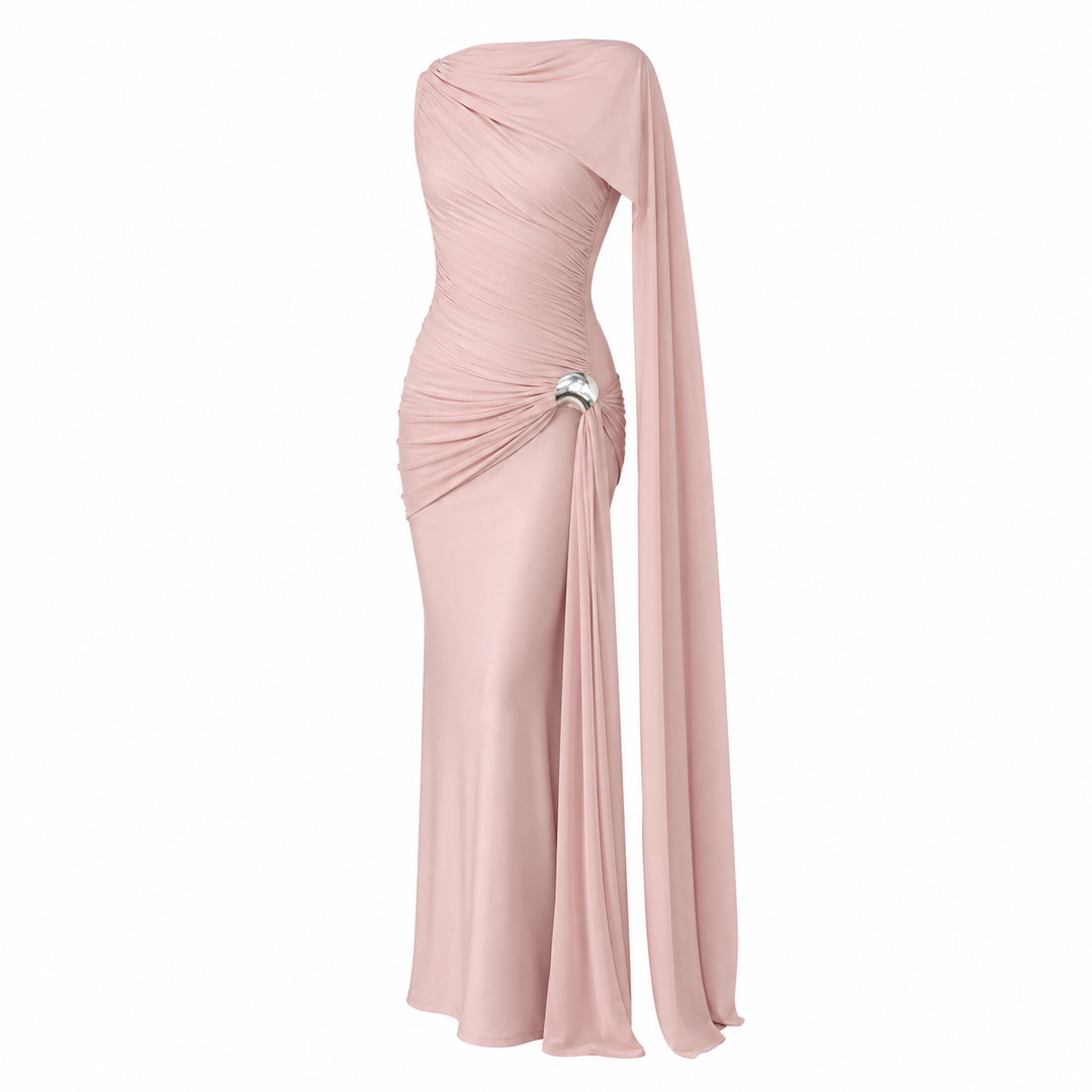 Figurnær festkjole i maksilengde for kvinner. Elegant drapering fremhever silhuetten, ideell for selskap.