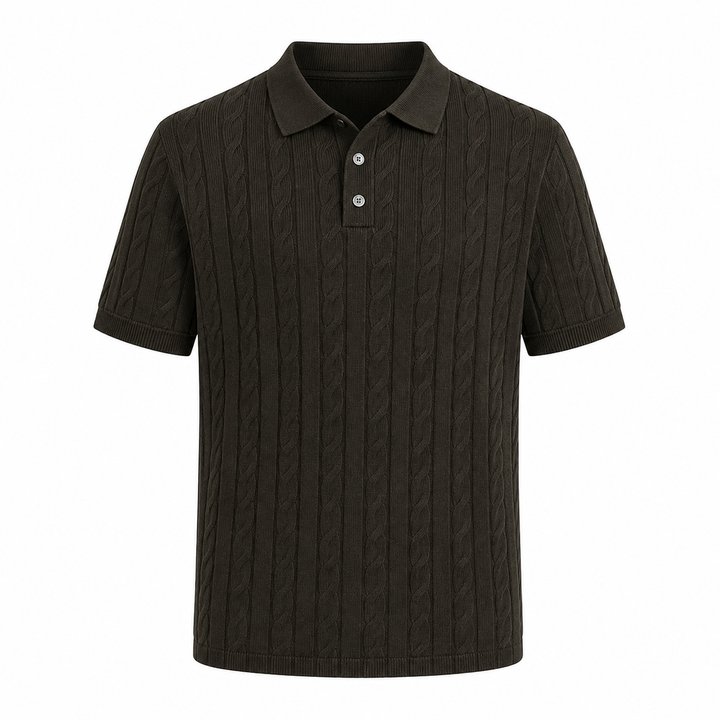Brun strikket herre slim fit polo. Pustende og stretchy design gir optimal komfort og bevegelsesfrihet.
