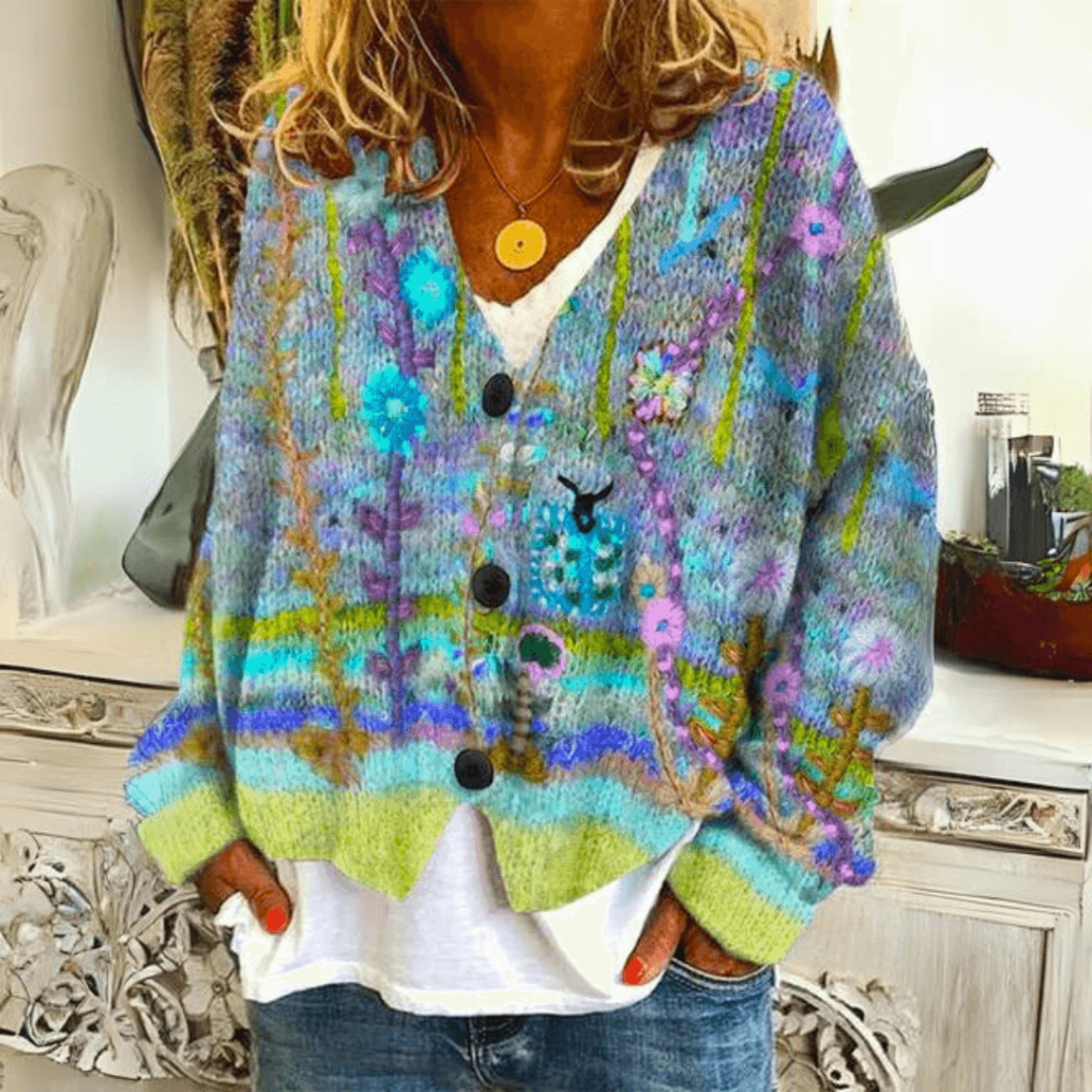 Stilfull, løstsittende damecardigan i strikk. Ideell oversized høstcardigan for lagpålag og mote.