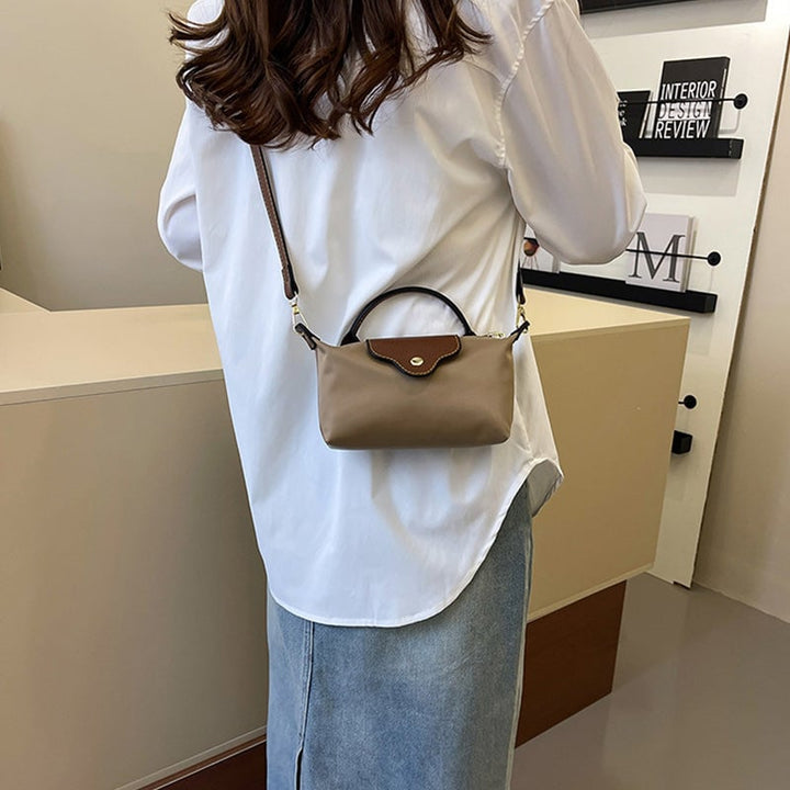 Kvinners mini crossbody veske med fargeblokk design, elegant og praktisk skulderveske.