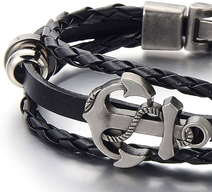 Perfekt gave: Nautisk ankerarmbånd i skinn. Stilig unisex smykke for alle som elsker havet.