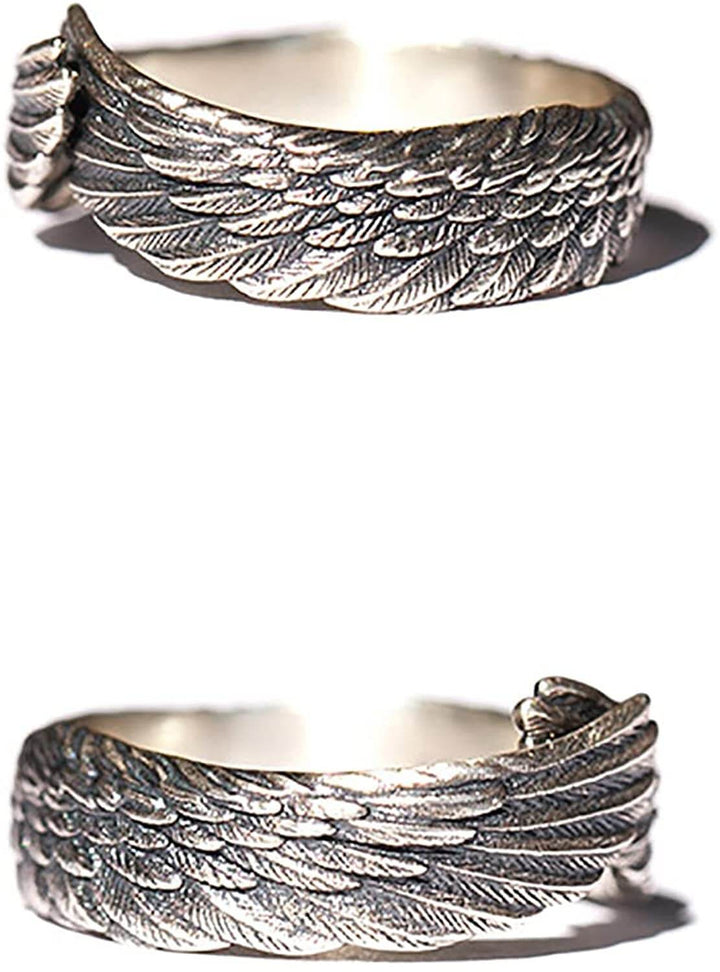 Vakker englevinge sølvring, en symbolsk gave til henne for beskyttelse og feminine stil.