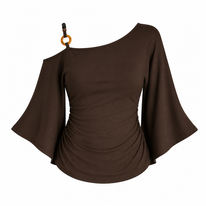 Trendy asymmetrisk dametopp med off-shoulder, skinnende perledetaljer og drapering; perfekt som festtopp.
