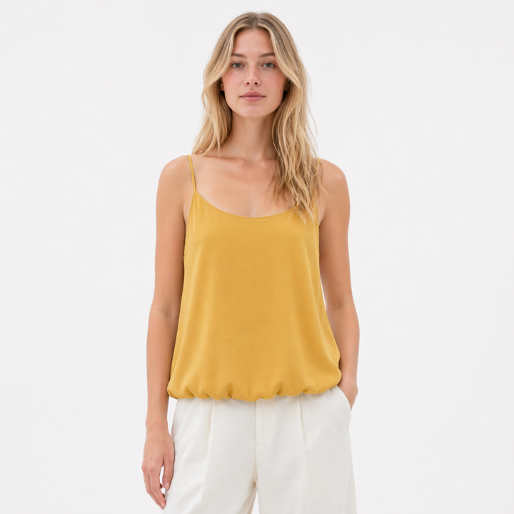 Komfortabel basic camisole topp dame, elegant med U-hals og tynne spagettistropper.
