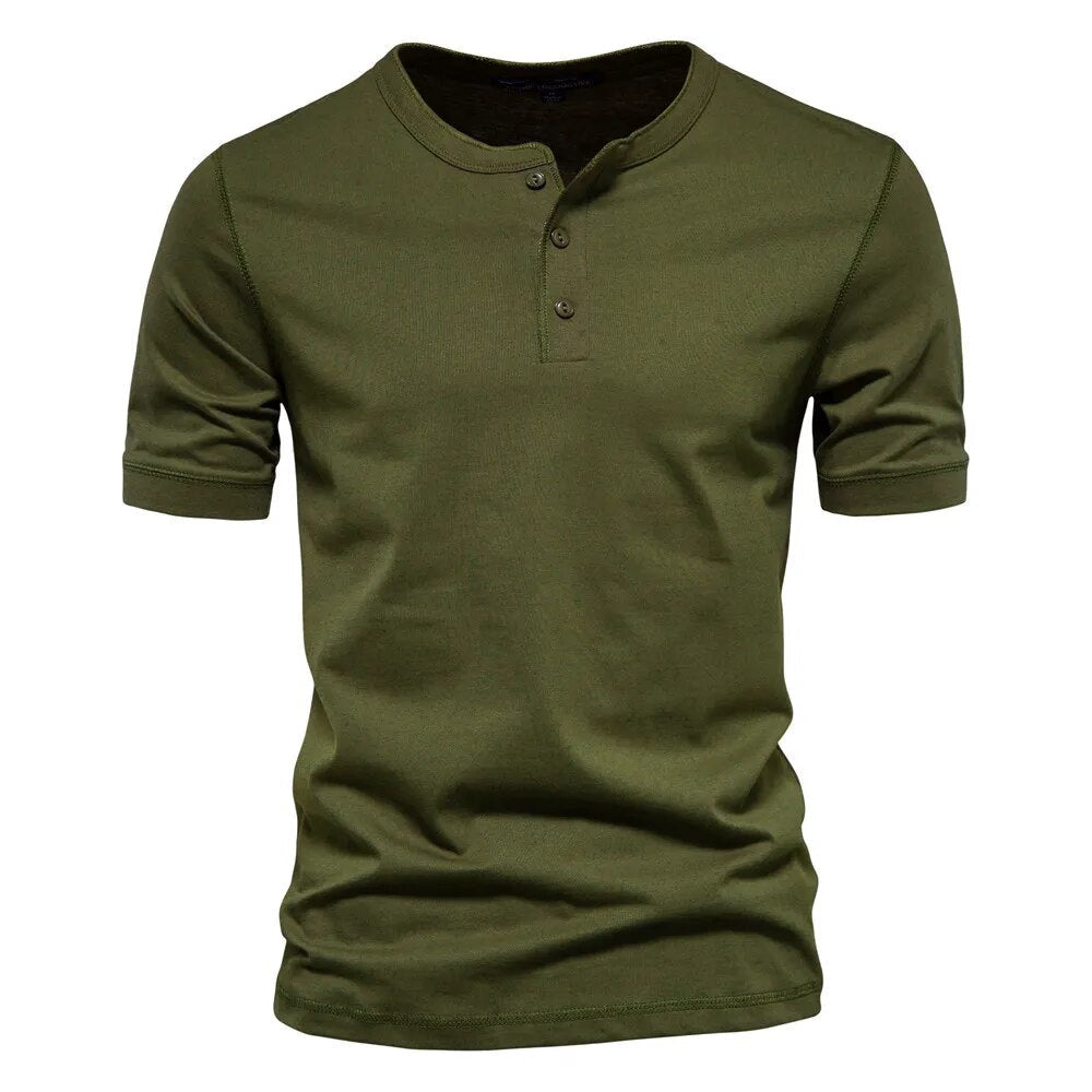 Stilig menns Henley t-skjorte i bomull, med klassisk design og høy komfort for menn.