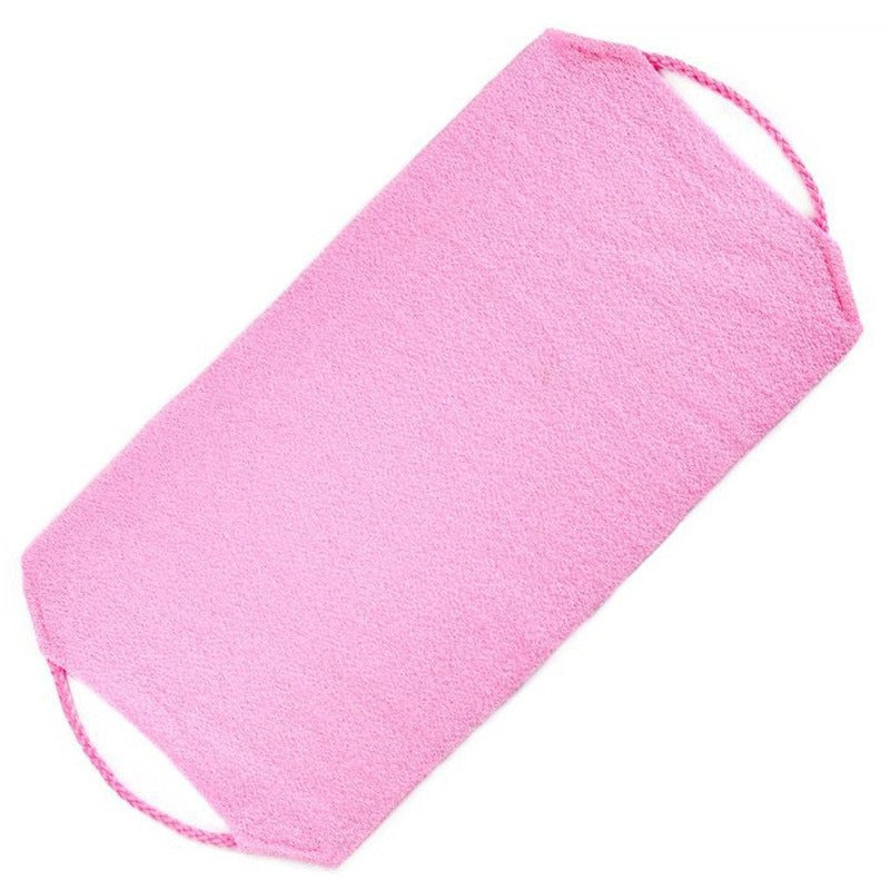 Effektiv ryggskrubber i nylon for en grundig kroppsrens og jevn hudtone.