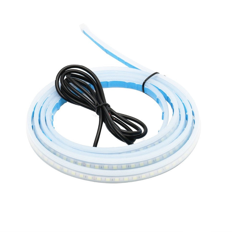 Oppgrader din bil med denne dynamiske LED-stripen for panser, moderne bilbelysning.