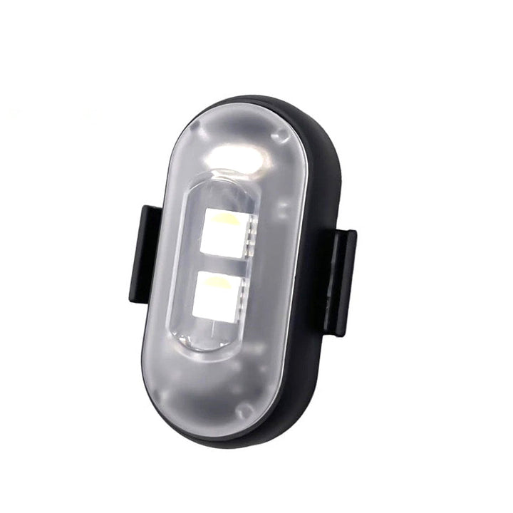Fargerike LED-strips for bil. Fleksible og enkle å montere som bilpynt eller sikkerhetslys.