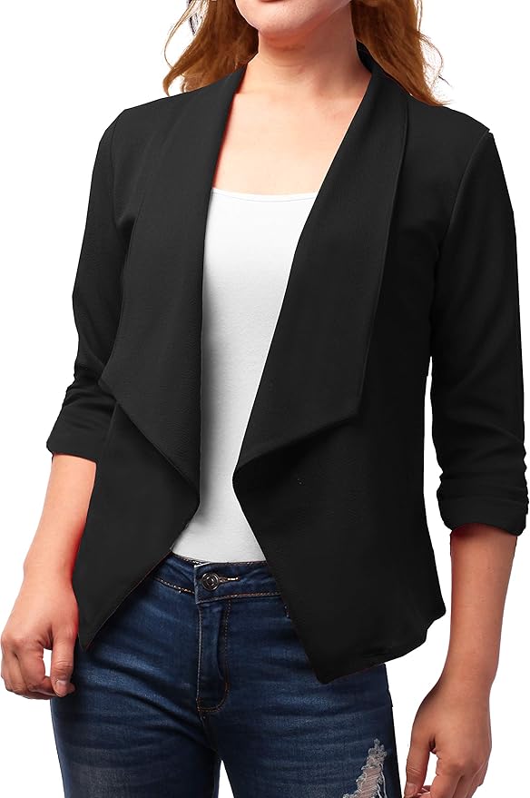 Elegant jakke i oversized modell, passer til både bukser og skjørt.