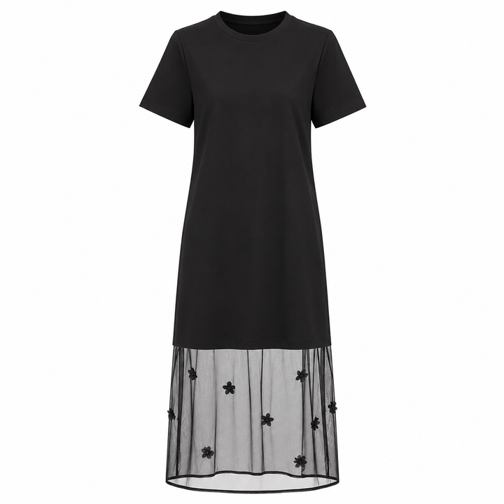 Svart/beige lang kjole med kortermet topp og elegant organza skjørt. Tidløs damekjole for enhver anledning.