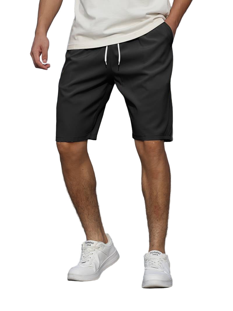 Komfortable casualshorts for menn i lett stoff, perfekt for sommerdager og avslappet fritid.