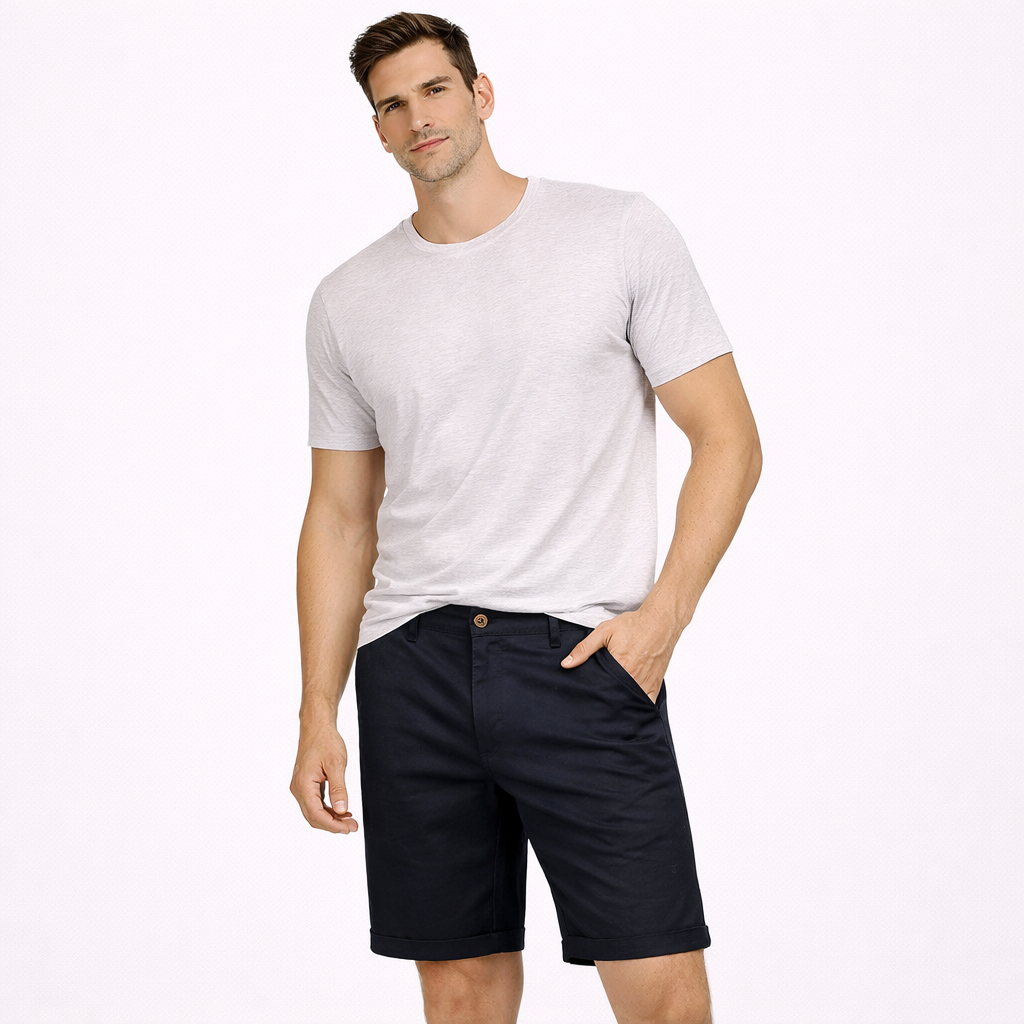 Lette sommershorts for herrer, perfekt for varme dager og avslappet fritid. Stilren casual look til menn.