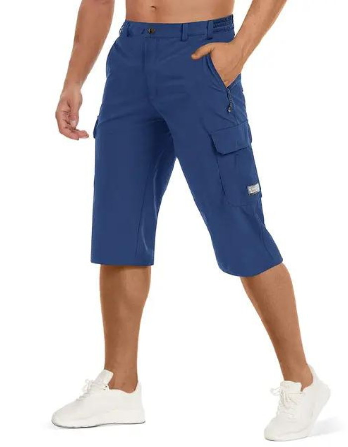 Komfortable og sporty utendørsshorts for menn, ideell for hiking og friluft.