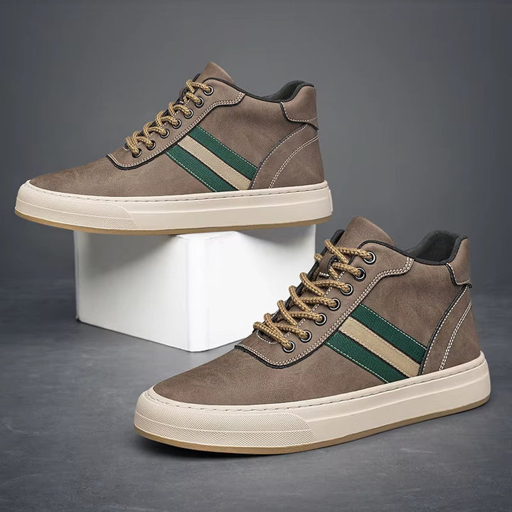 Komfortable, høydeøkende sneakers for menn, 7 cm skjult løft for et lengre uttrykk uten at det synes.