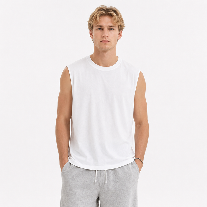 Stilren herre tank topp i klassisk design, et allsidig basisplagg for sommer og varme dager.
