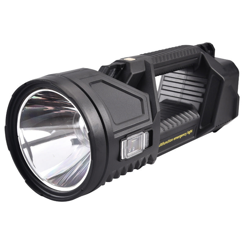 Robust LED-lommelykt i et naturbilde, klar for eventyr. Perfekt for utendørs, camping, fottur og nødsituasjon.