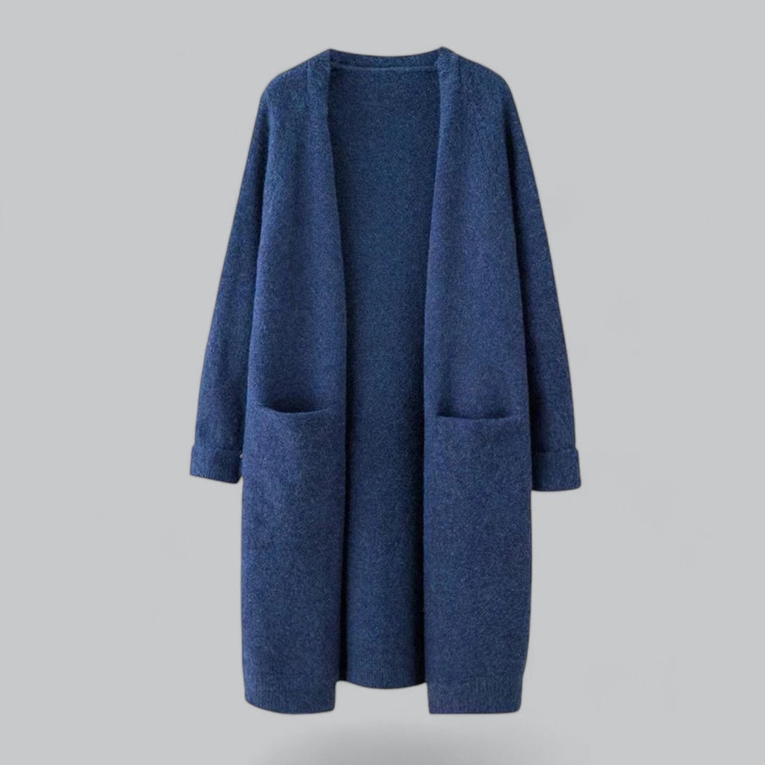 Moderne strikket cardigan til dame. Oversized design i kashmirblanding for elegant og avslappet stil.