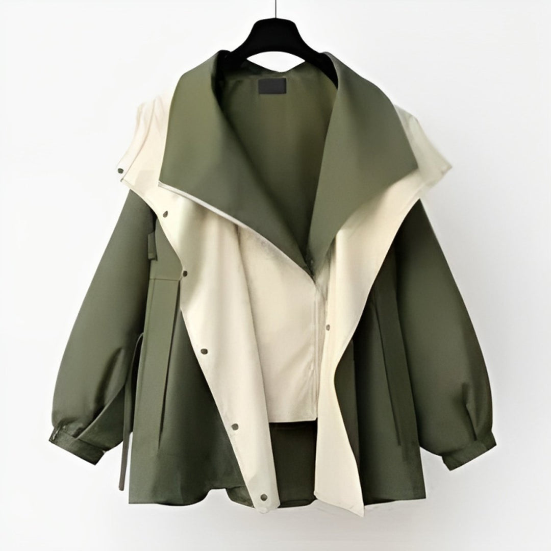 Oversized vannavstøtende trenchcoat for damer med dobbel krage. Perfekt stilfull vår- og høstjakke for kvinner.